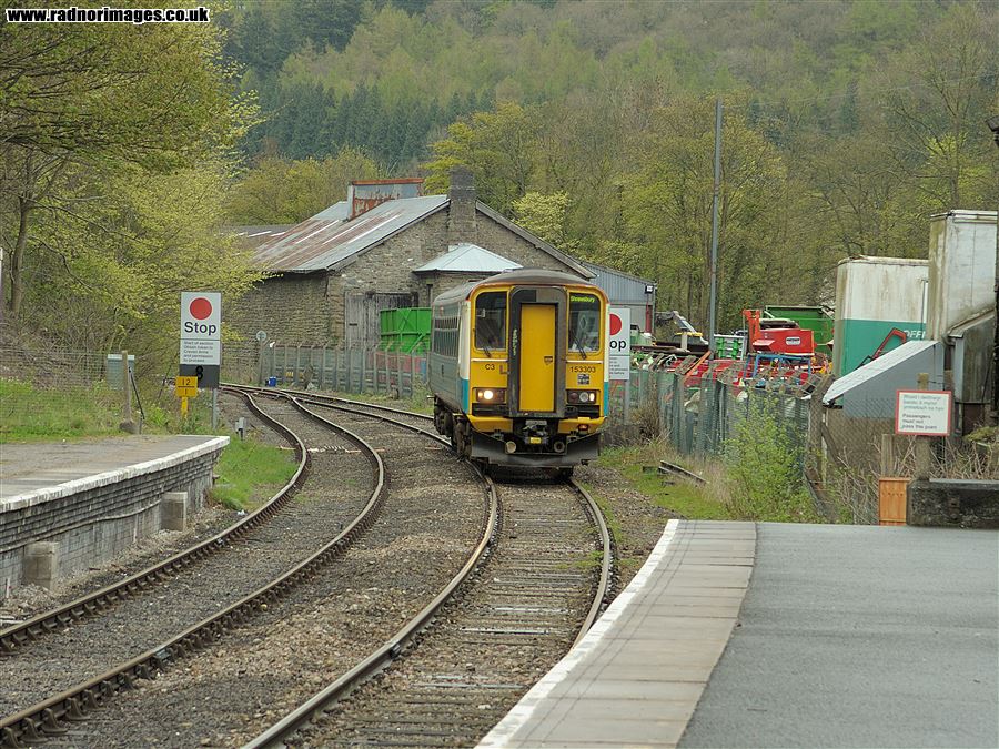 Train arriving from Shrewsbury at Knighton station